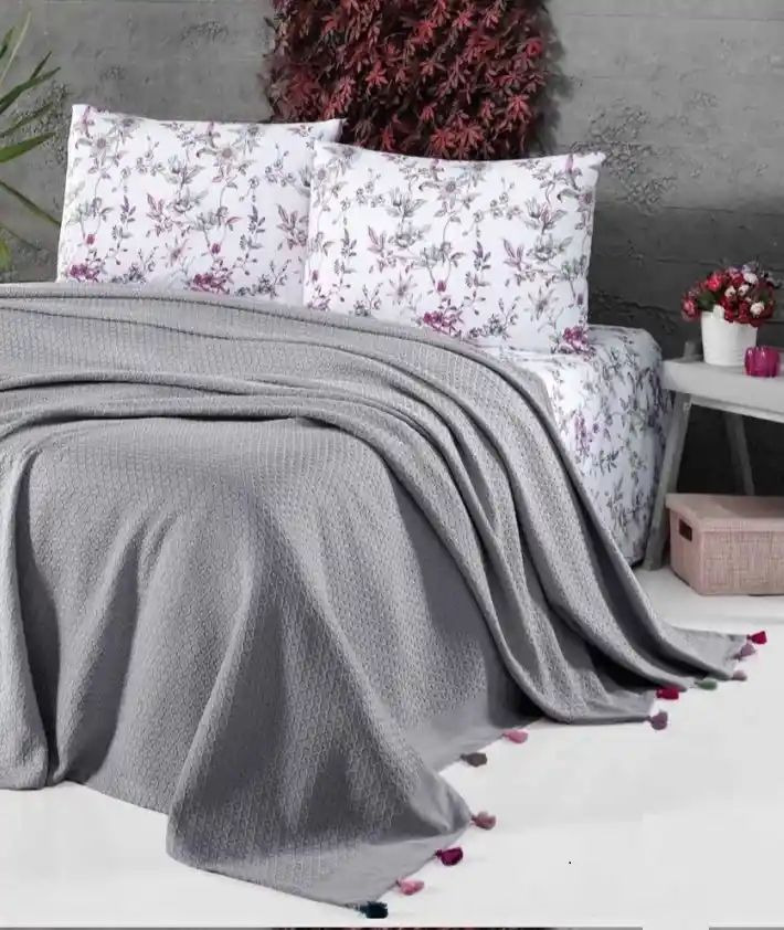 Ponponlu Pike Takımı ile Renkli ve Neşeli Dekorasyon Fikirleri ve İpuçları