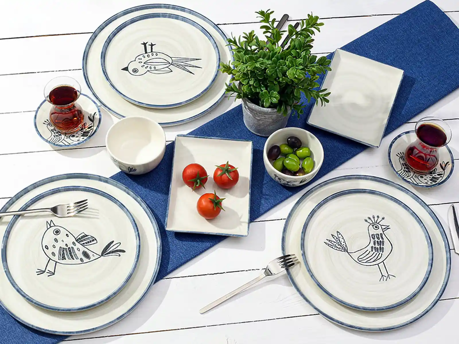 Porland Kahvaltı Takımlarıyla Ev Dekorasyonunuza Zarafet Katın ve Şık Sofralar Hazırlayın