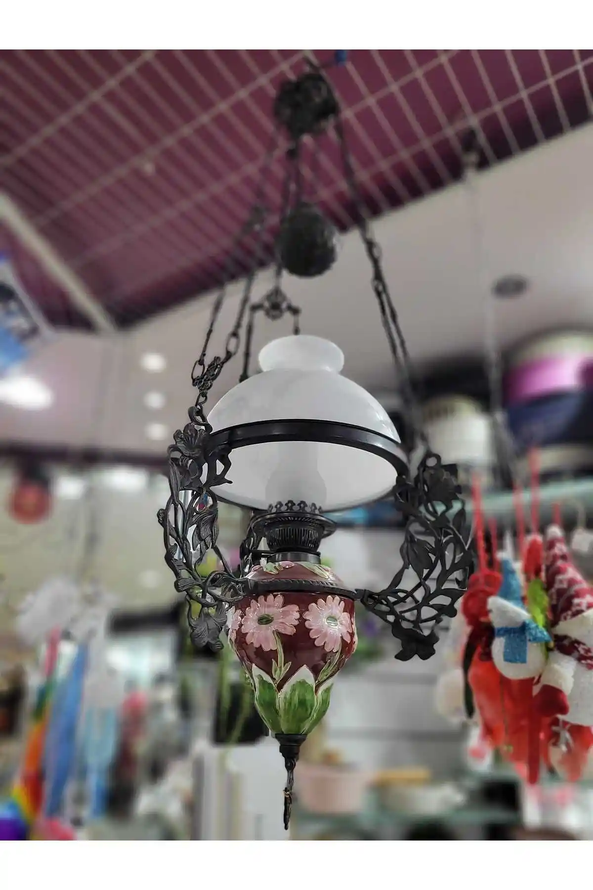 Porselen Avize: Zarif Tasarımlarla Dekorasyonda Şıklık ve Işıltı Yaratın