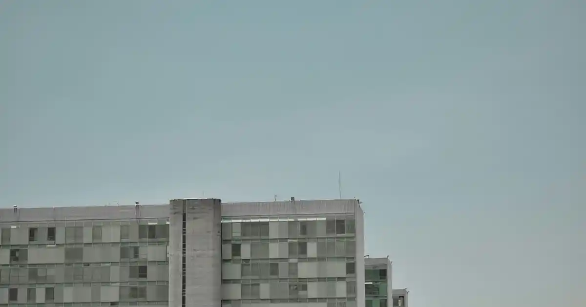 Porselen Kahvaltı Tabağı Dekorasyonu ve Fonksiyonellik Rehberi