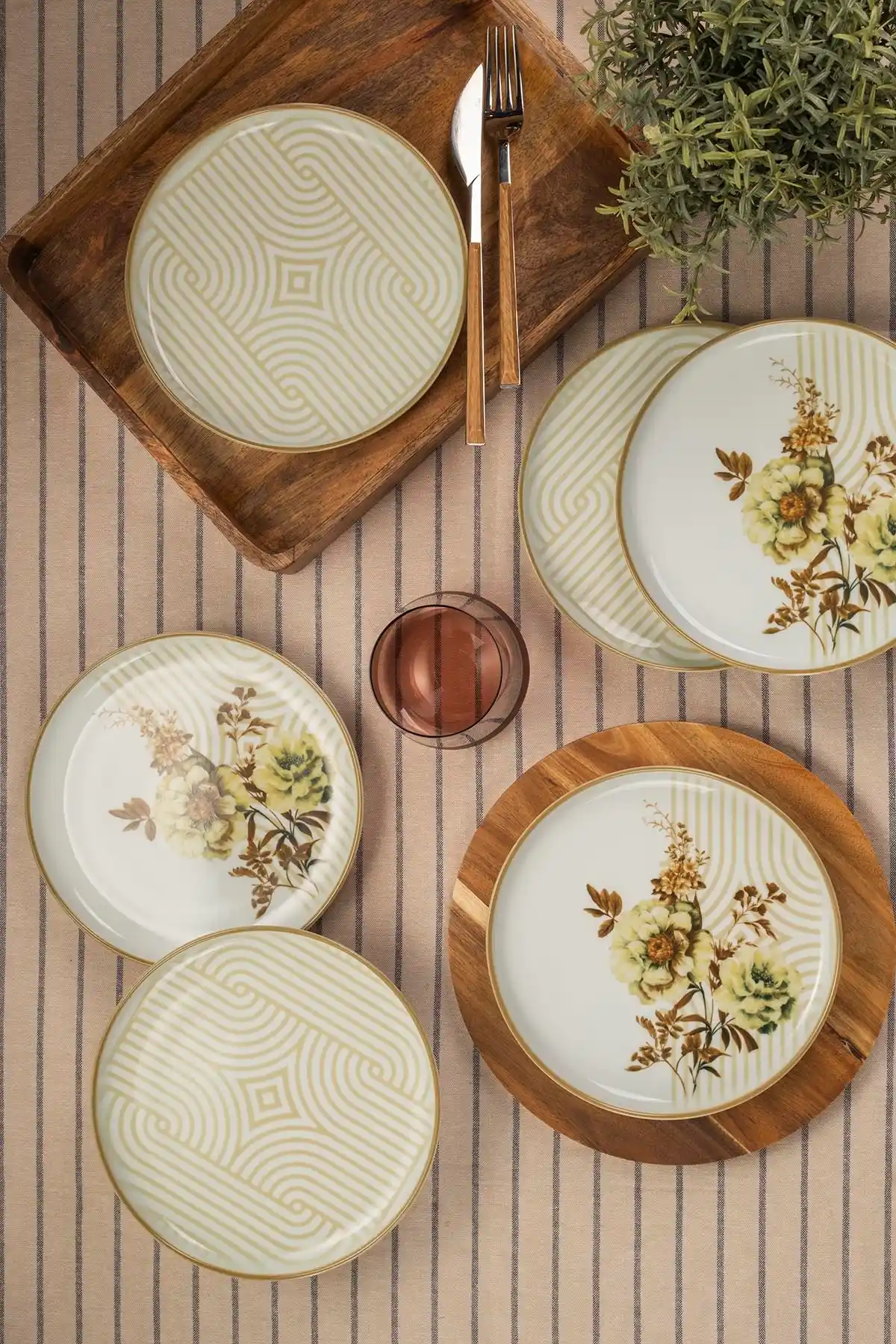 Porselen Pasta Takımları ile Dekorasyonda Zarafet ve İşlevselliğin Buluşması