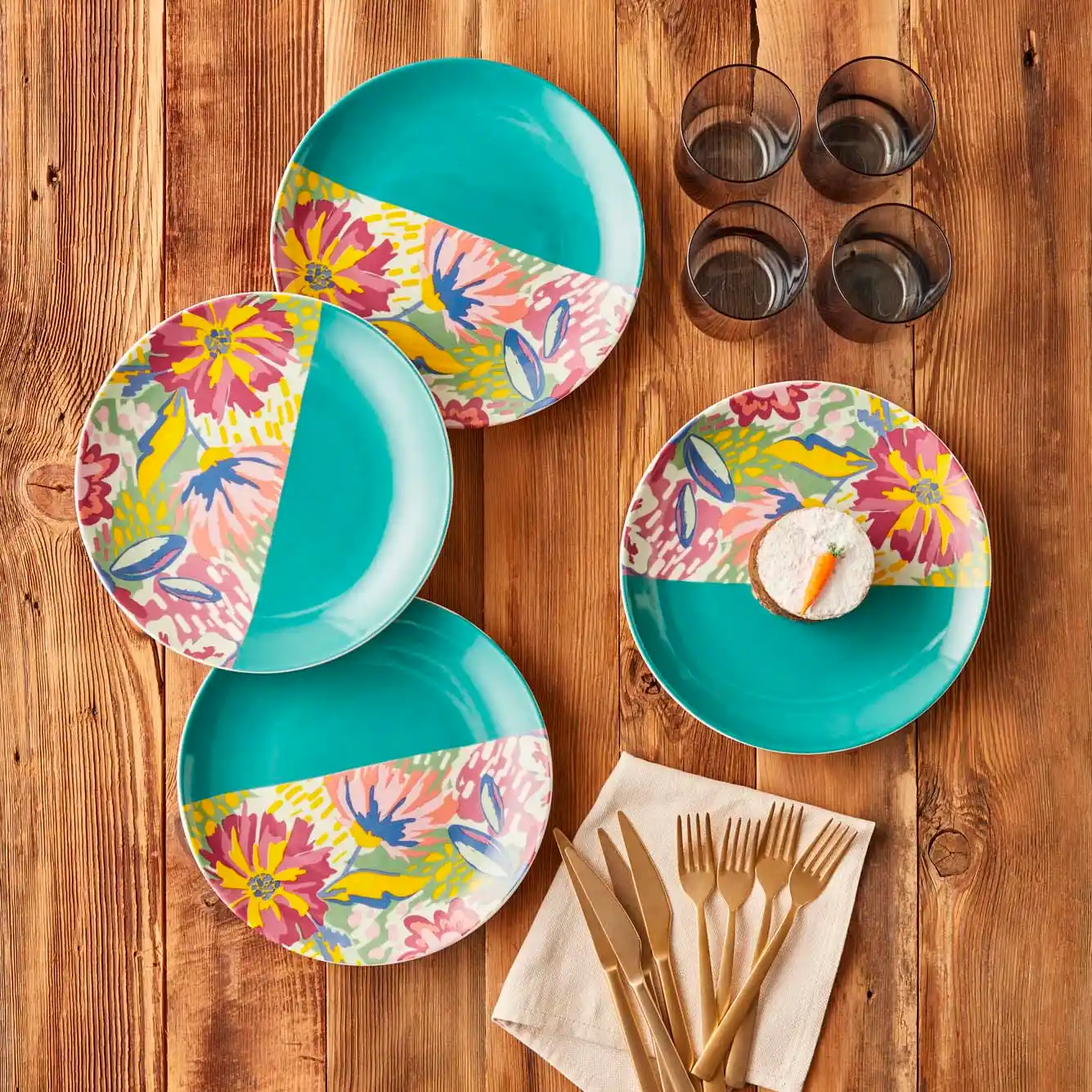 Porselen Servis Tabağı Seçenekleri ve Dekorasyon İpuçlarıyla Şık Sofralar