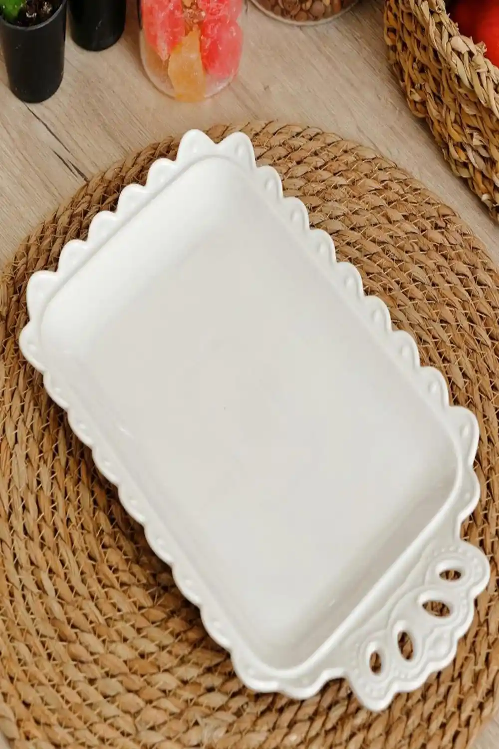 Porselen Sunumluklarıyla Dekorasyonunuzu Zenginleştirme Rehberi