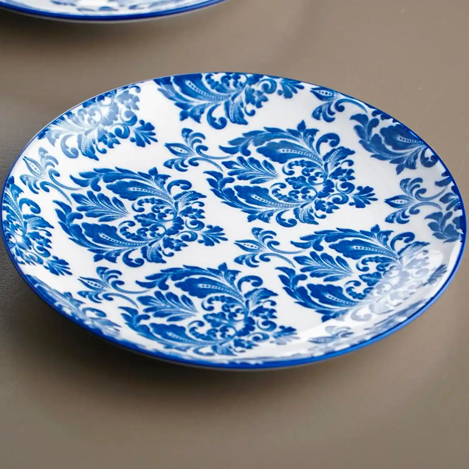 Porselen Tabaklar Dekorasyonda Zarafetin ve İşlevselliğin Buluştuğu Nokta