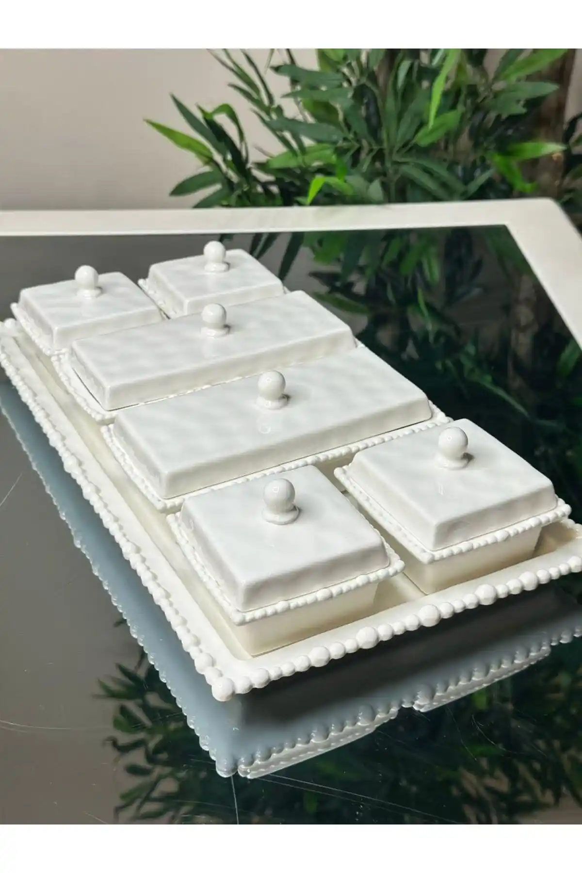 Porselen Tepsili Kahvaltılıkların Estetik ve İşlevsellik ile Dekorasyona Katkısı