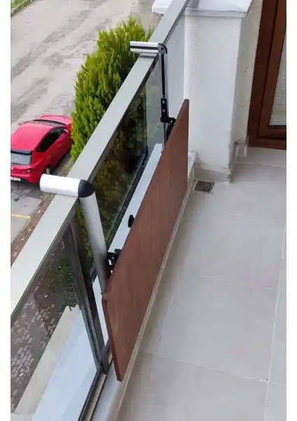 Portatif Balkon Masaları: Pratik ve Şık Çözümlerle Balkon Dekorasyonunu Yenileyin