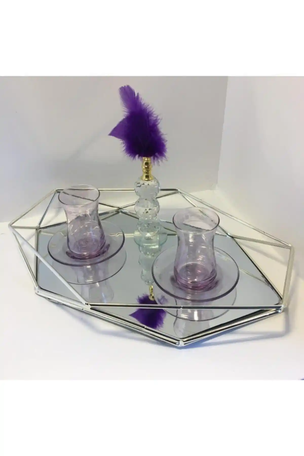 Prizma Aynalı Tepsi Dekorasyonda Şıklık ve Fonksiyonelliğin Buluşması