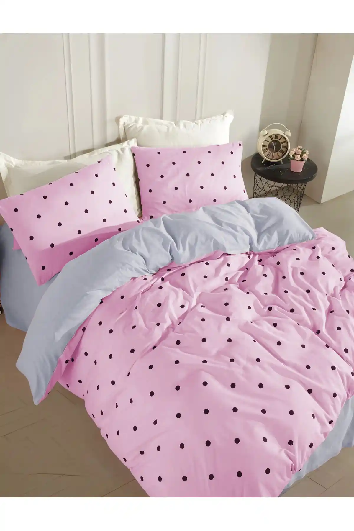 Puantiyeli Nevresim Takımlarıyla Yatak Odası Dekorasyonunuzu Yenileyin