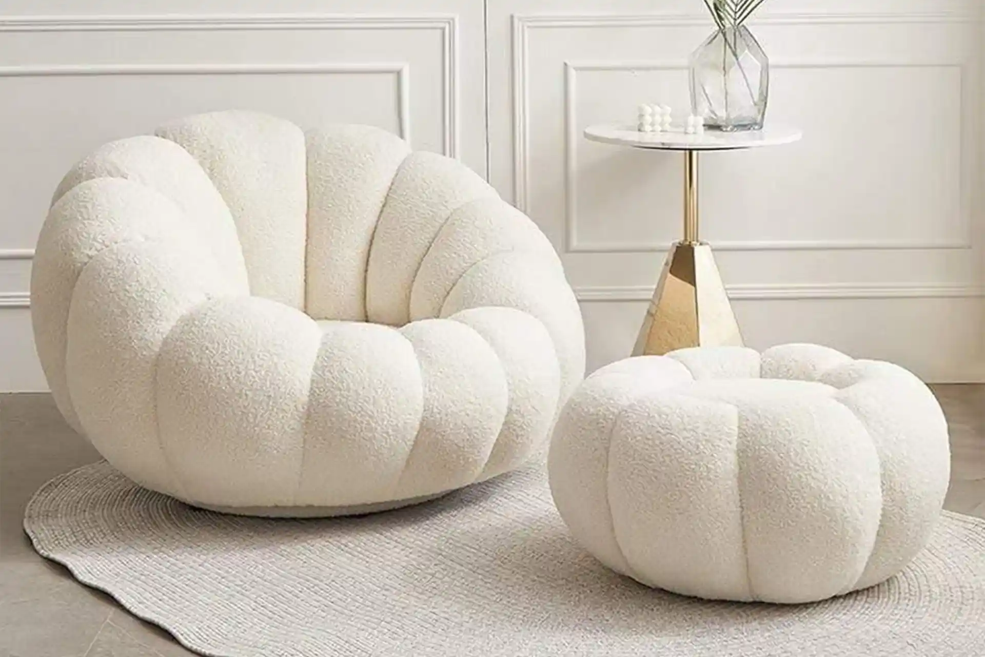 Puf ve Berjerlerle Dekorasyonda Şıklık ve Konforun Buluşması