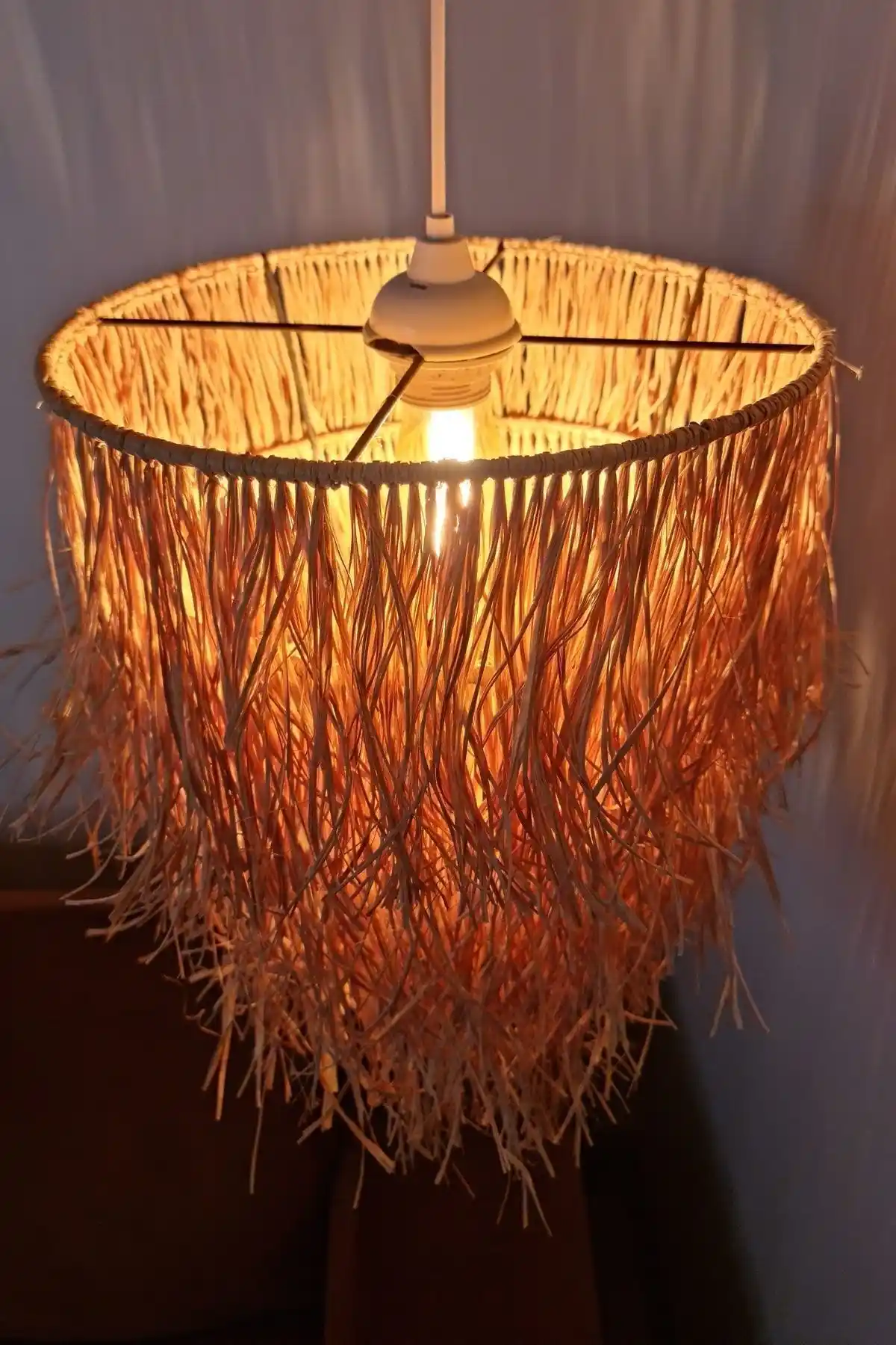 Rafya Avize ile Dekorasyonunuza Doğal ve Şık Bir Dokunuş Katın