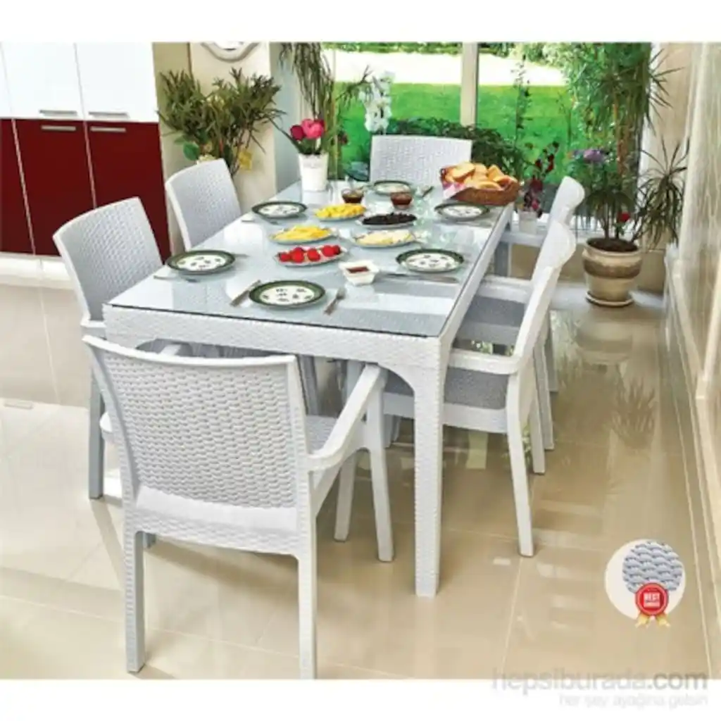 Rattan Masa Sandalye Takımı ile Dekorasyonunuza Doğal ve Şık Bir Dokunuş Katın