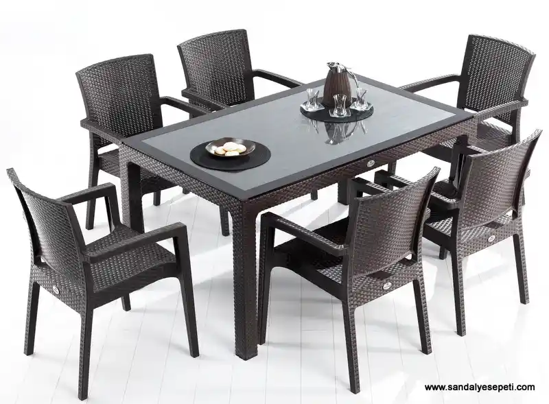 Rattan Plastik Masa ve Sandalye: Modern ve Dayanıklı Dekorasyon Çözümleri