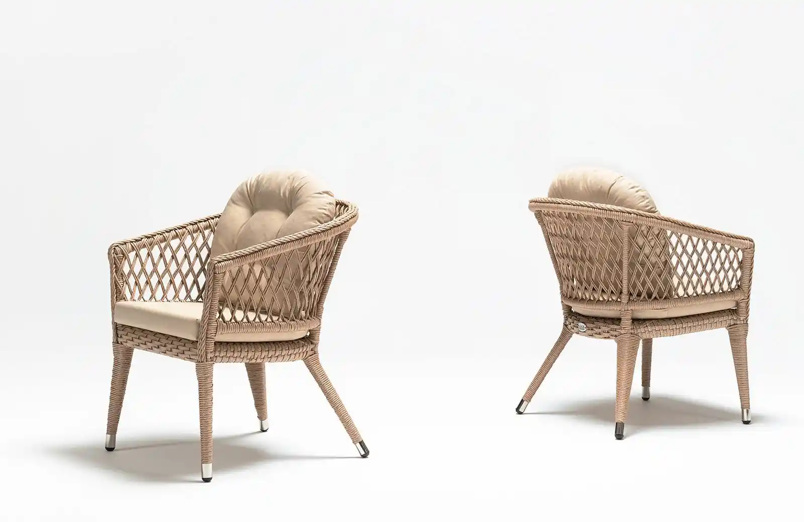 Rattan Tekli Koltuklar: Doğal ve Şık Dekorasyon Seçenekleri ve Trendler