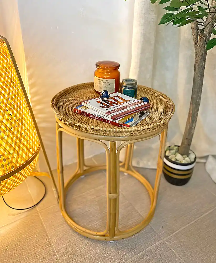 Rattan Yan Sehpa: Doğal Şıklık ve Fonksiyonellik Sunan Modern Dekorasyon Parçası