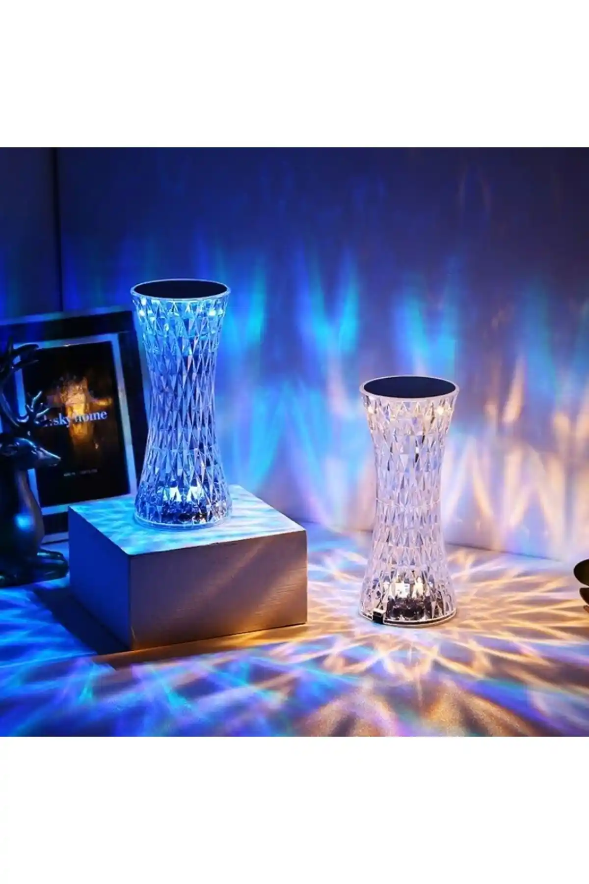 Renk Değiştiren Masa Lambası ile Dekorasyonunuzu Yeniden Tanımlayın ve Atmosferinizi Güçlendirin