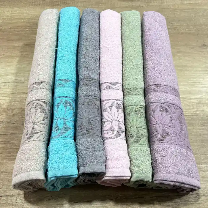 Renkli El Havlusu ile Evinizde Dekoratif ve Canlı Atmosfer Yaratın