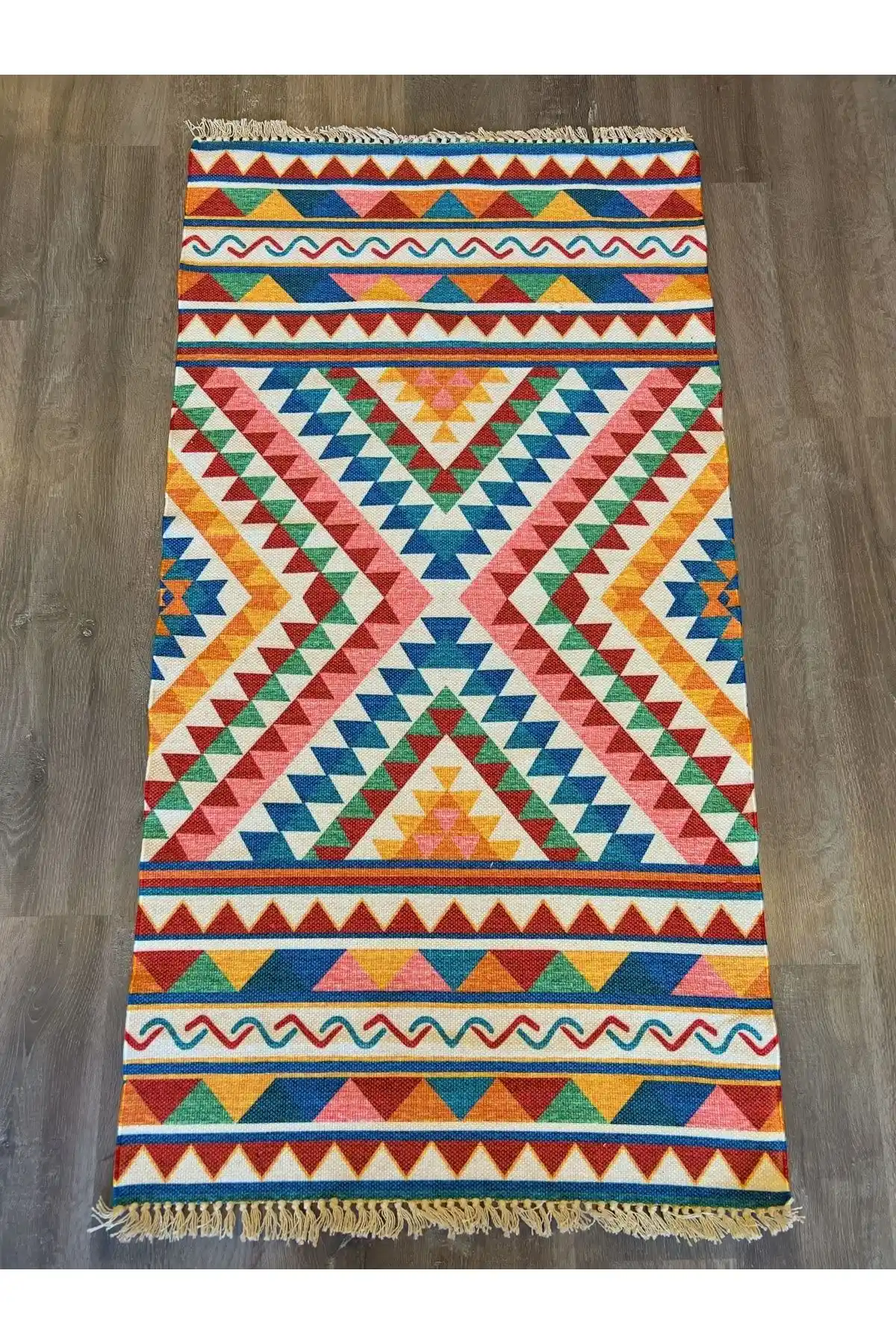 Renkli Kilimler ile Evinizde Canlılık ve Karakter Yaratmanın Yolları