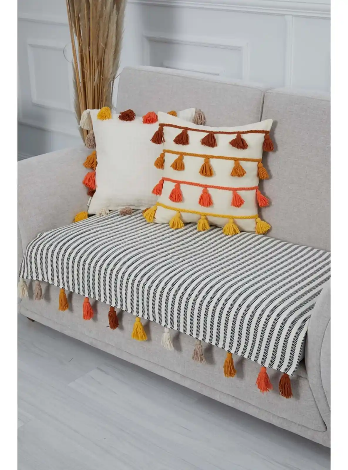 Renkli Koltuk Örtüleri ile Dekorasyonda Canlılık ve Tarz Yaratma Rehberi