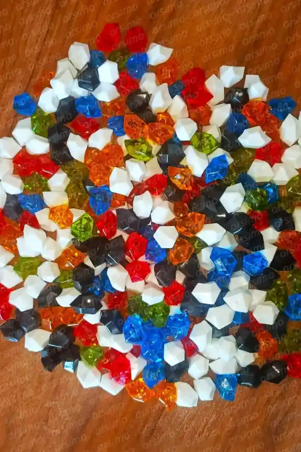 Renkli Vazolar ile Dekorasyonda Canlılık ve Şıklık Yaratmanın Yolları