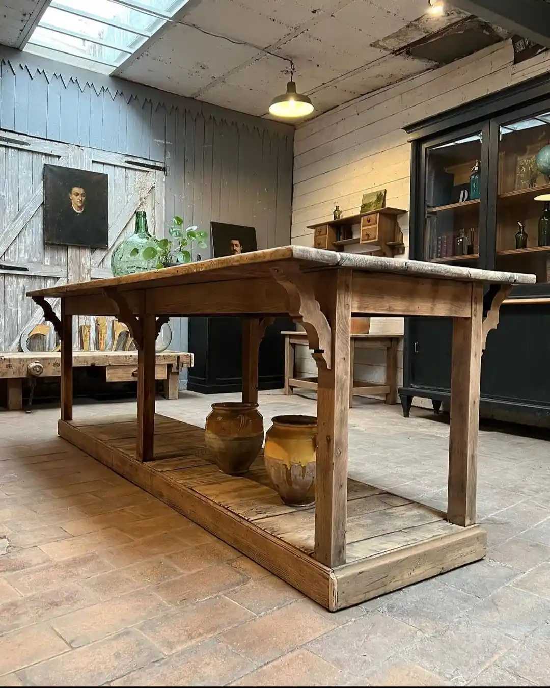 Retro Masa ile Dekorasyonda Nostaljik ve Şık Bir Dokunuş Sunan Tasarımlar