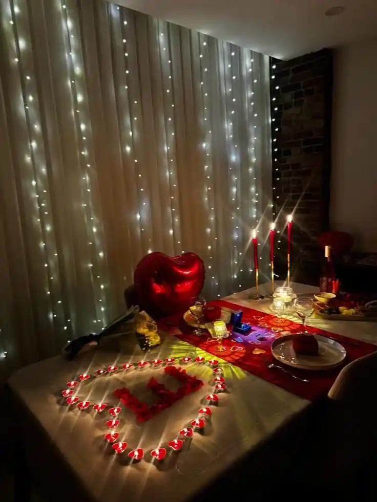 Romantik Masa Hazırlama Rehberi: Atmosfer ve Dekorasyon İpuçlarıyla Sevgi Dolu Anlar Yaratın