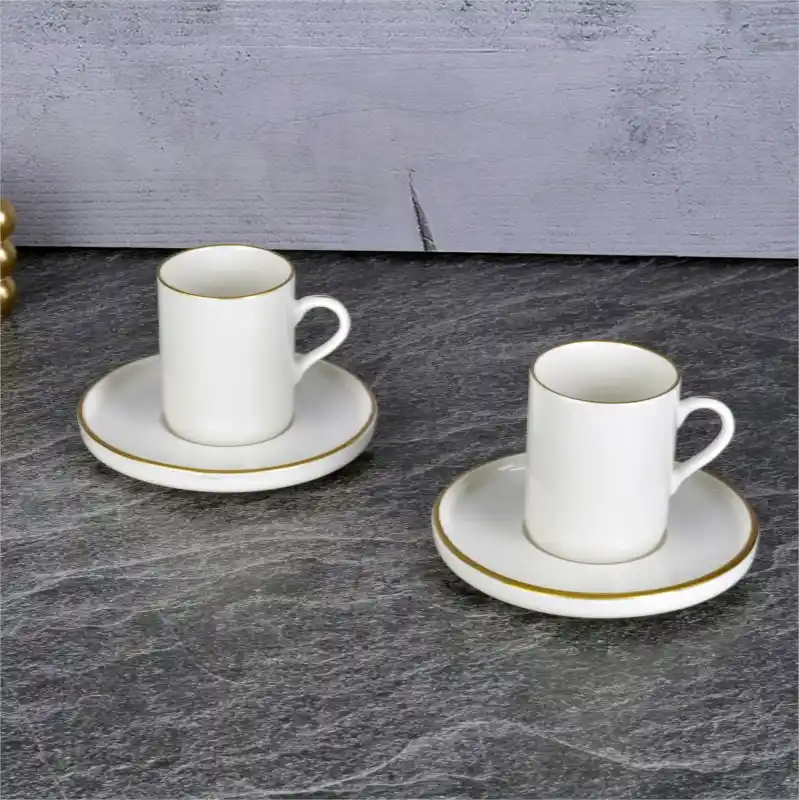 Sade Kahve Fincanları ile Modern ve Minimalist Dekorasyon Trendleri