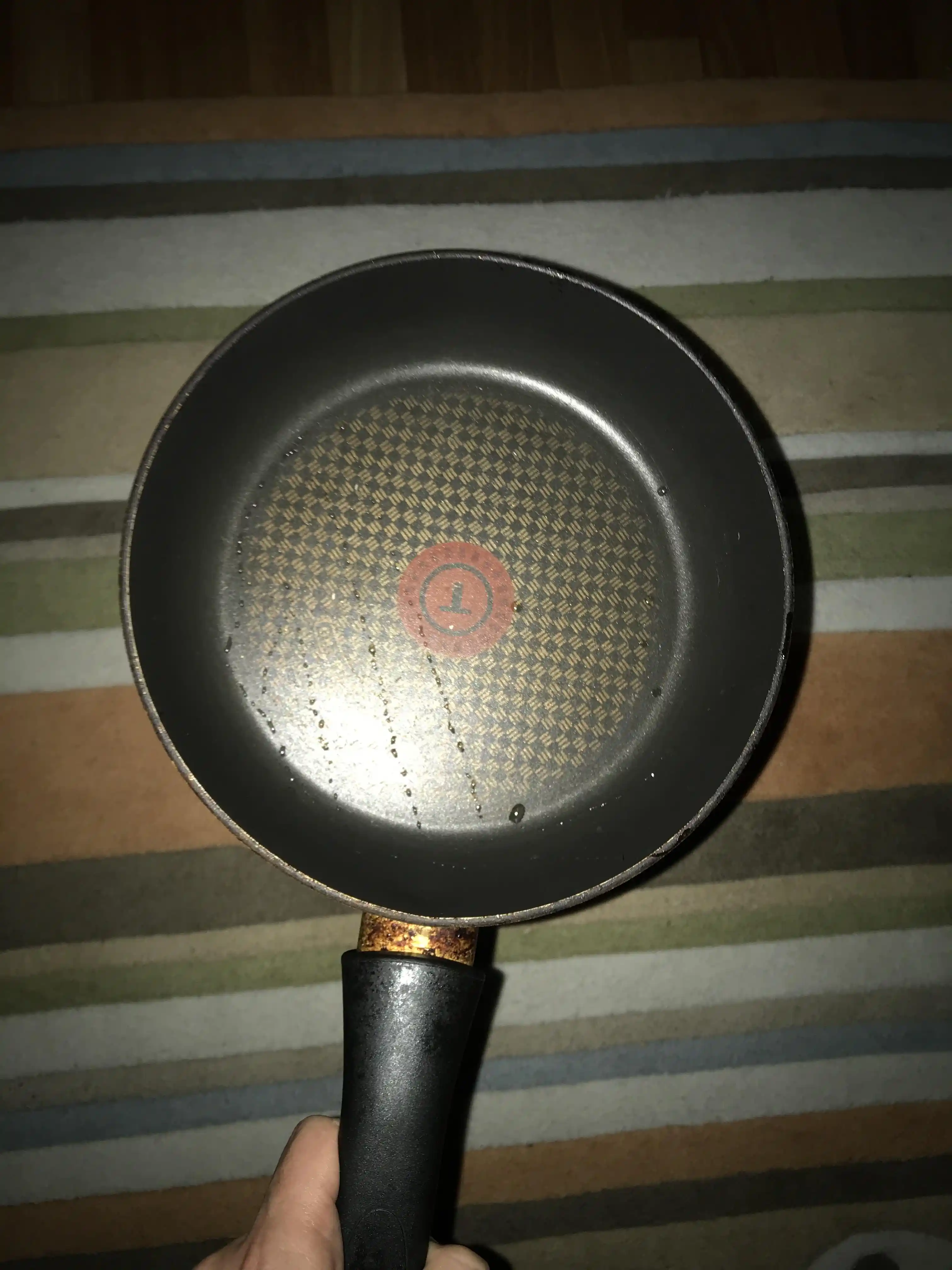 Sağlıklı Yapışmaz Tava Seçimi ve Dekorasyonda Yaratıcı Kullanım İpuçları