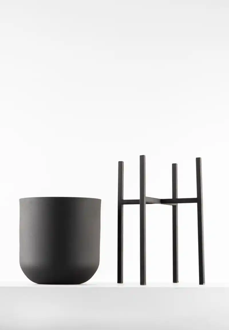 Saksı Ayağıyla Dekorasyonda Şıklık ve Fonksiyonellik Sağlayan İpuçları 2023