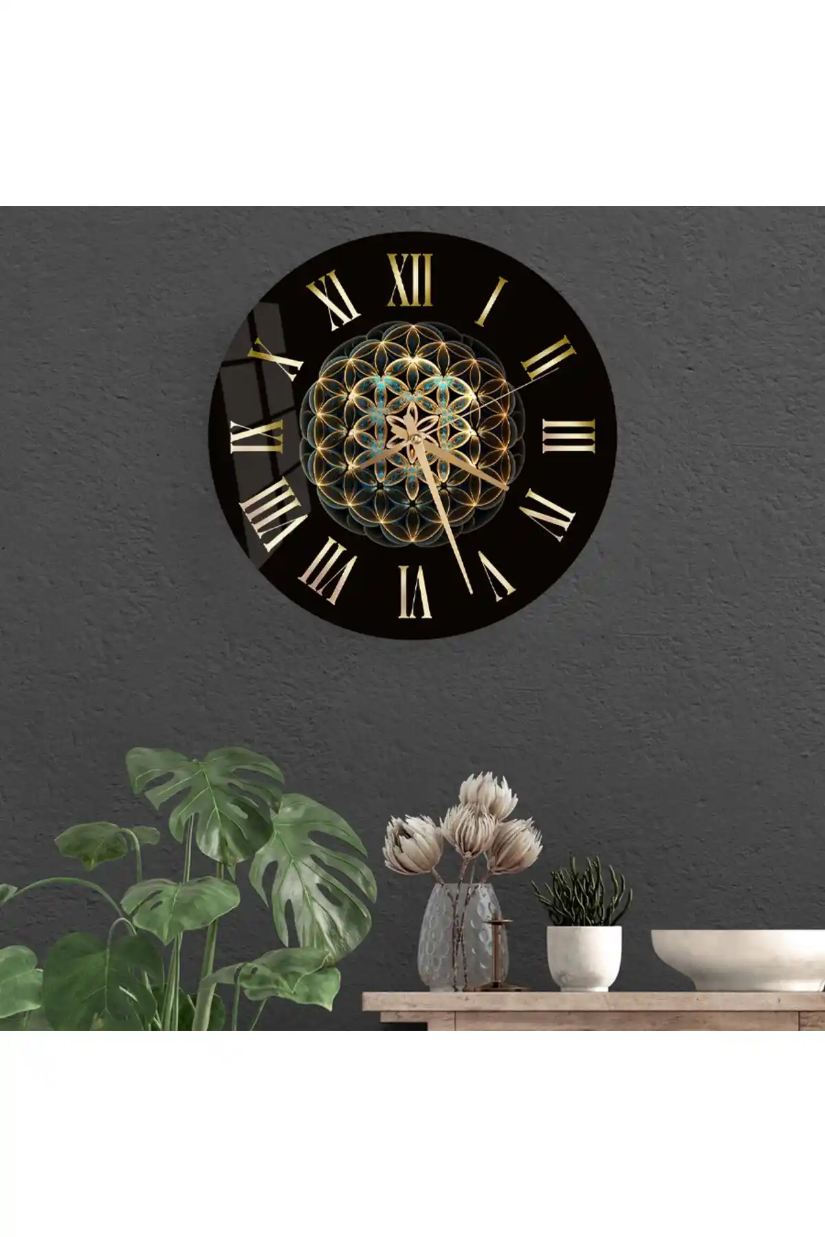 Salon Dekorasyonunda Duvar Saati Seçimi ve Farklı Tasarım Yaklaşımları