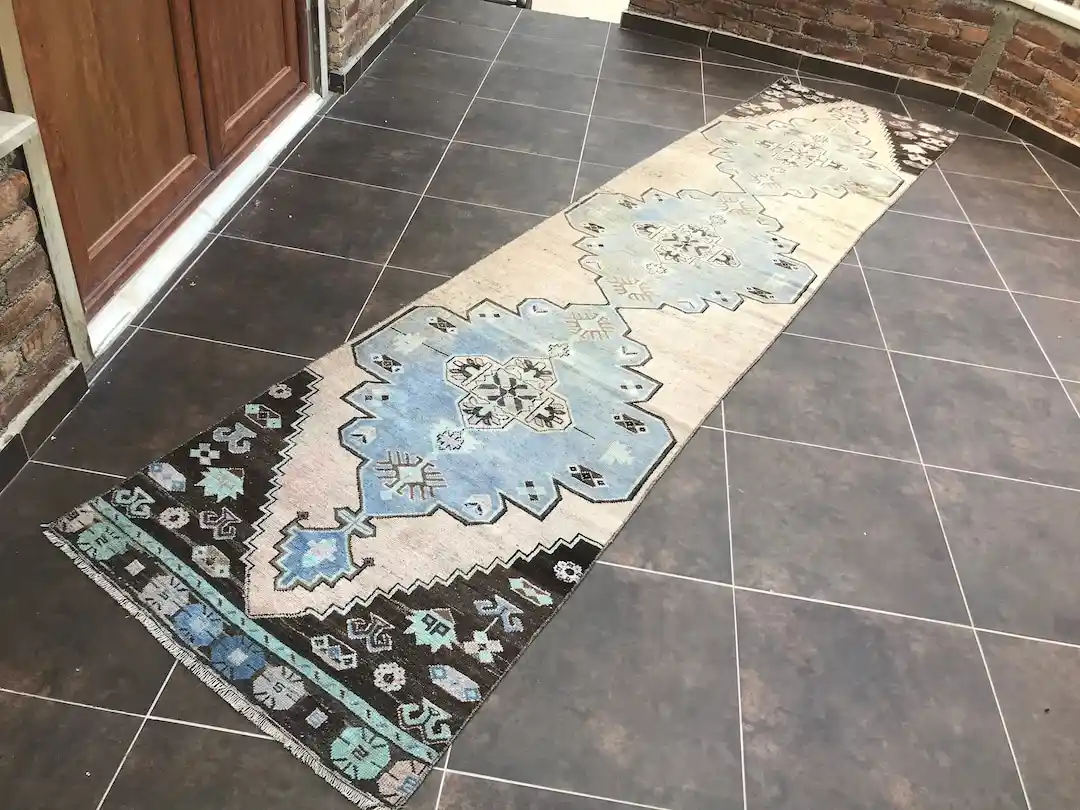 Salon Dekorasyonunda Renkli ve Fonksiyonel Runner Kullanımı İpuçları ve Dekorasyon Önerileri