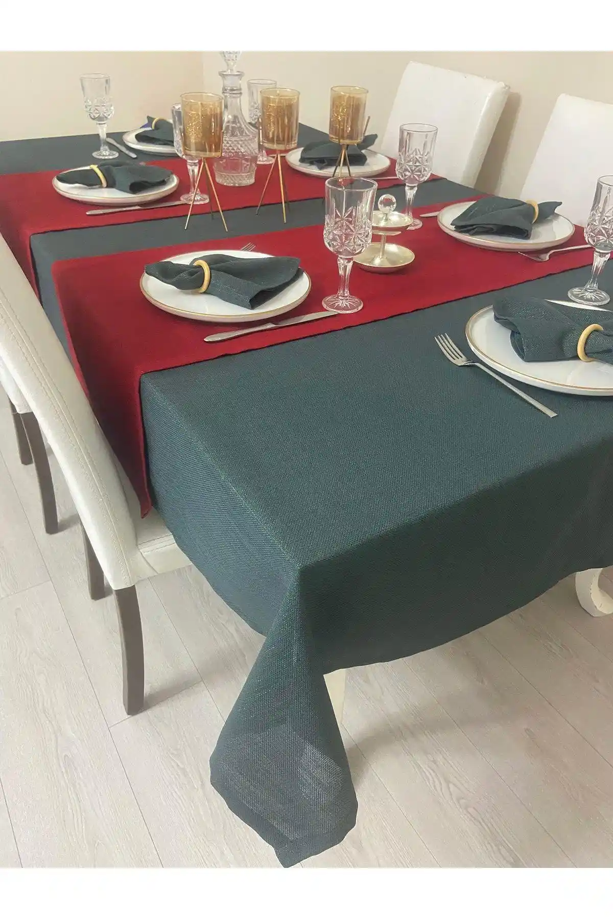 Salon Dekorasyonunda Şık ve İşlevsel Masa Örtüleriyle Mekânınızı Yenileyin