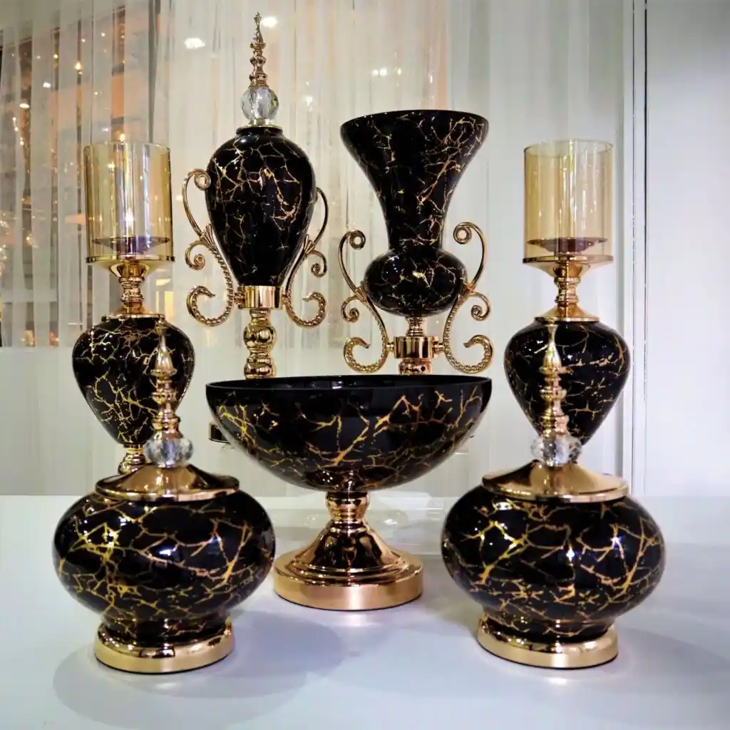 Salon Masası Aksesuarlarıyla Dekorasyonunuzu Şık ve Fonksiyonel Hale Getirin