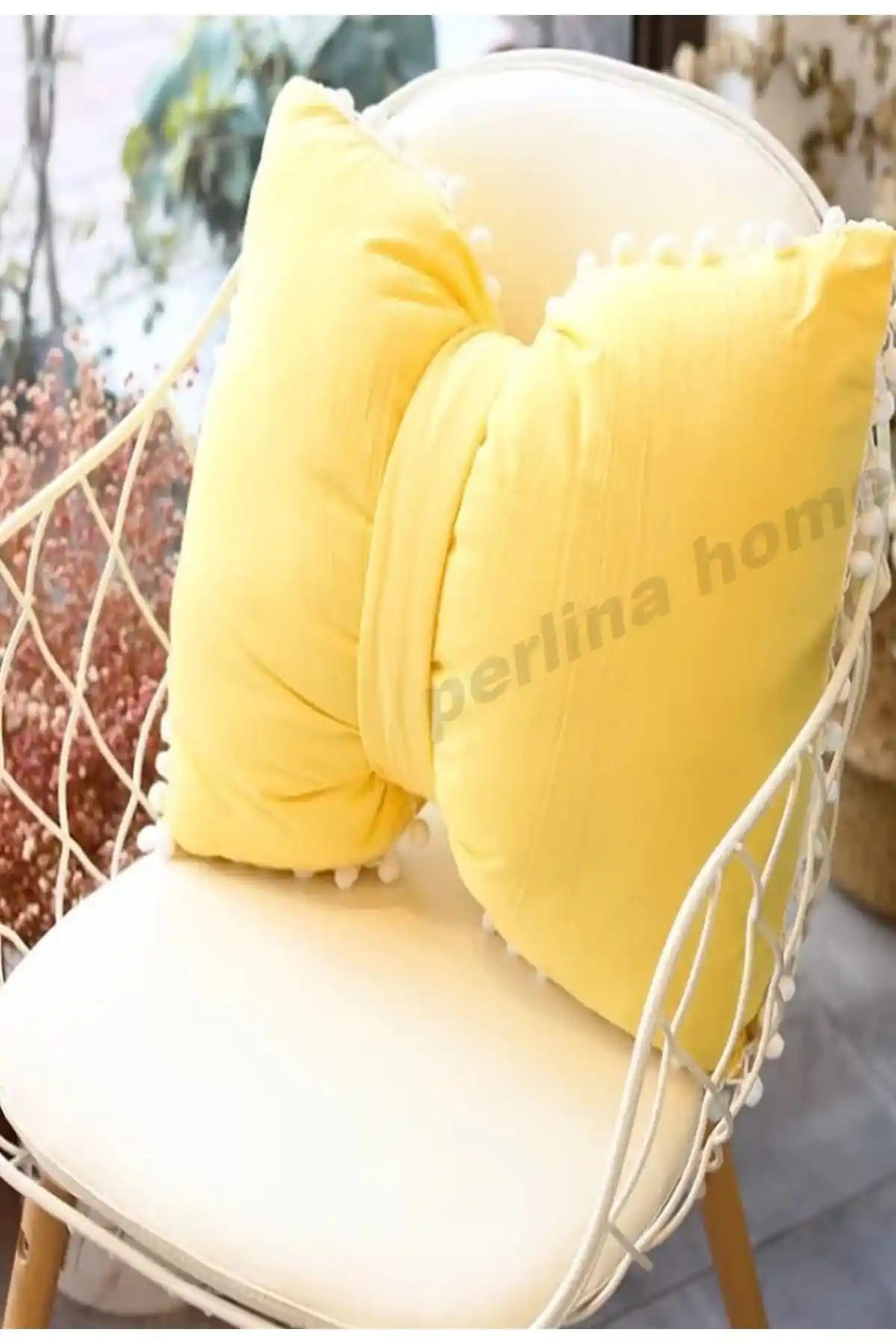 Sarı Kırlentlerle Evinize Canlılık ve Şıklık Katmanın En İyi Yolları