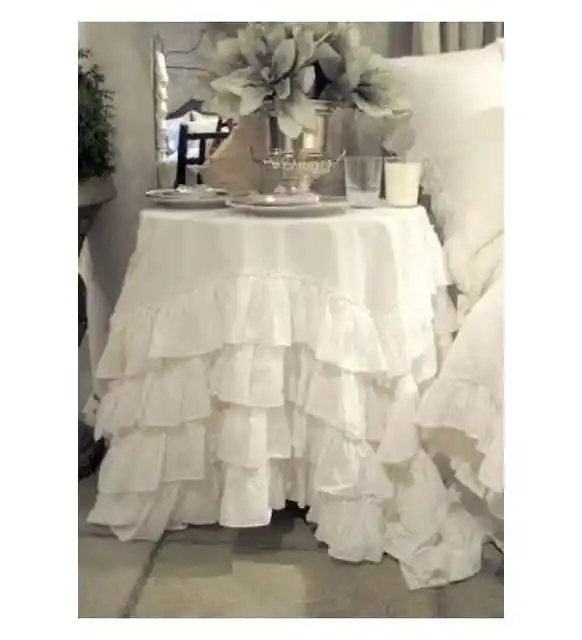 Saten Örtüler ile Dekorasyonda Zarif ve Şık Mekanlar Yaratma Rehberi