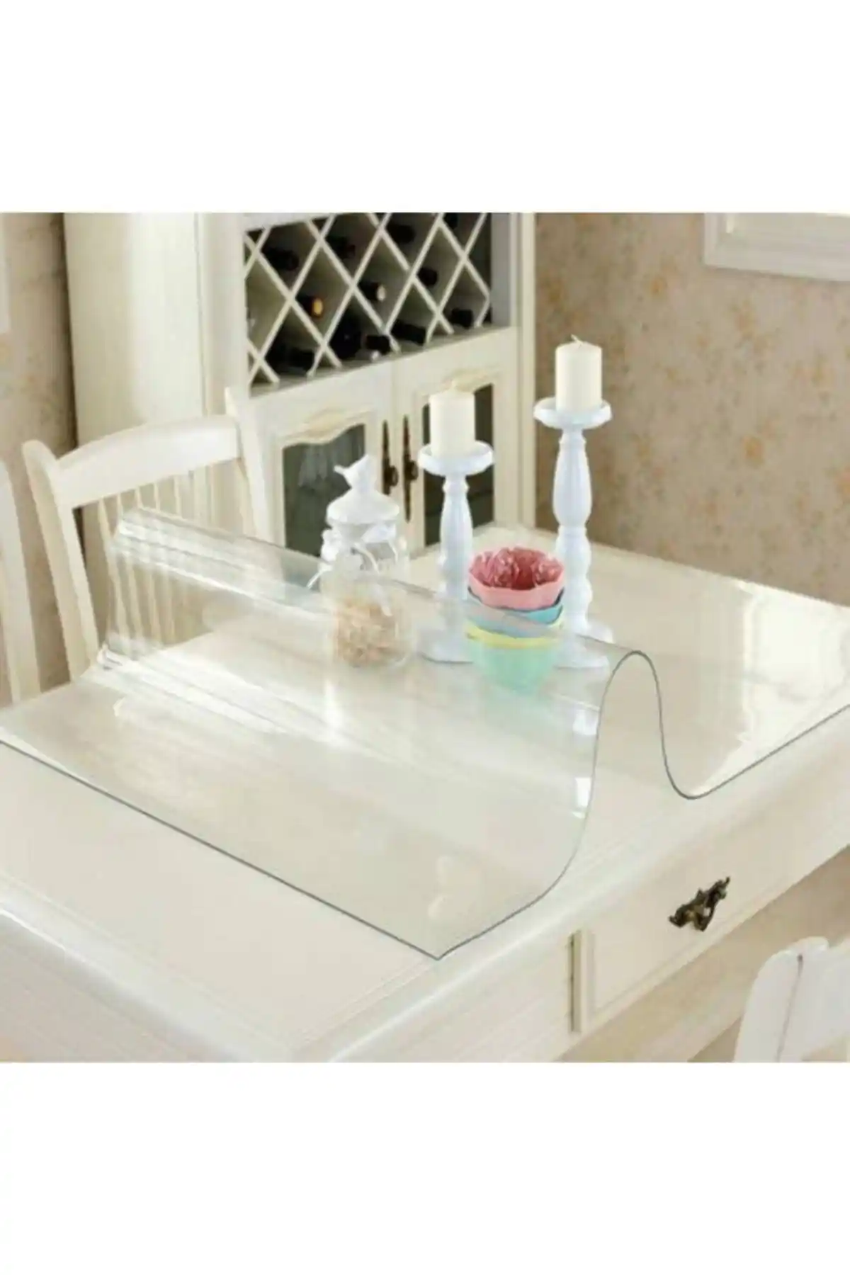 Şeffaf Masa Muşambası ile Dekorasyonda Yenilikçi ve Şık Çözümler