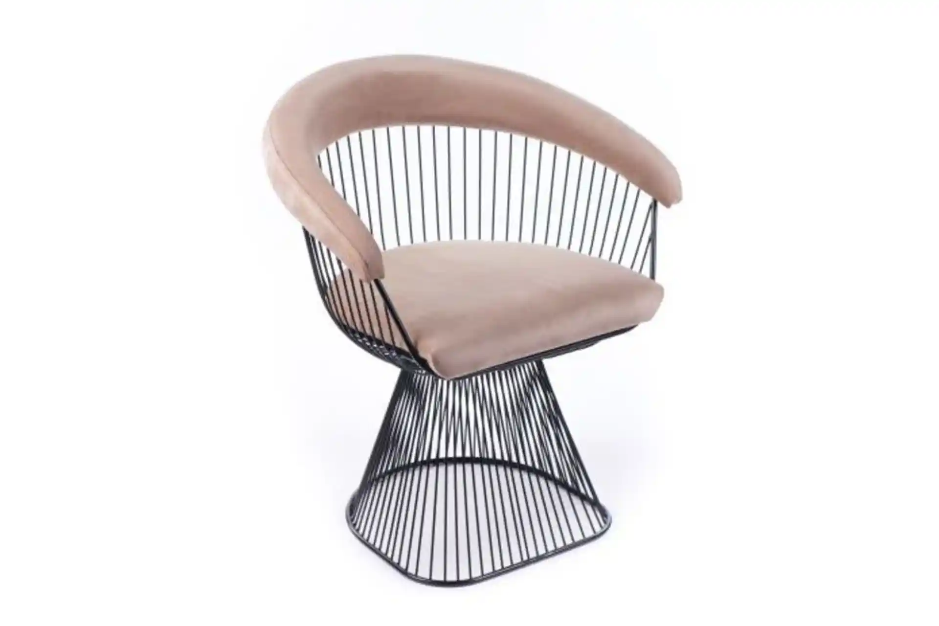 Sepet Sandalye Dekorasyonunda Doğallık ve Şıklık Sağlayan Popüler Seçenekler