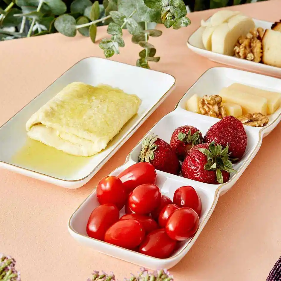 Seramik Bölmeli Tabaklar ile Dekorasyonda Fonksiyonellik ve Estetiğin Uyumunu Yakala