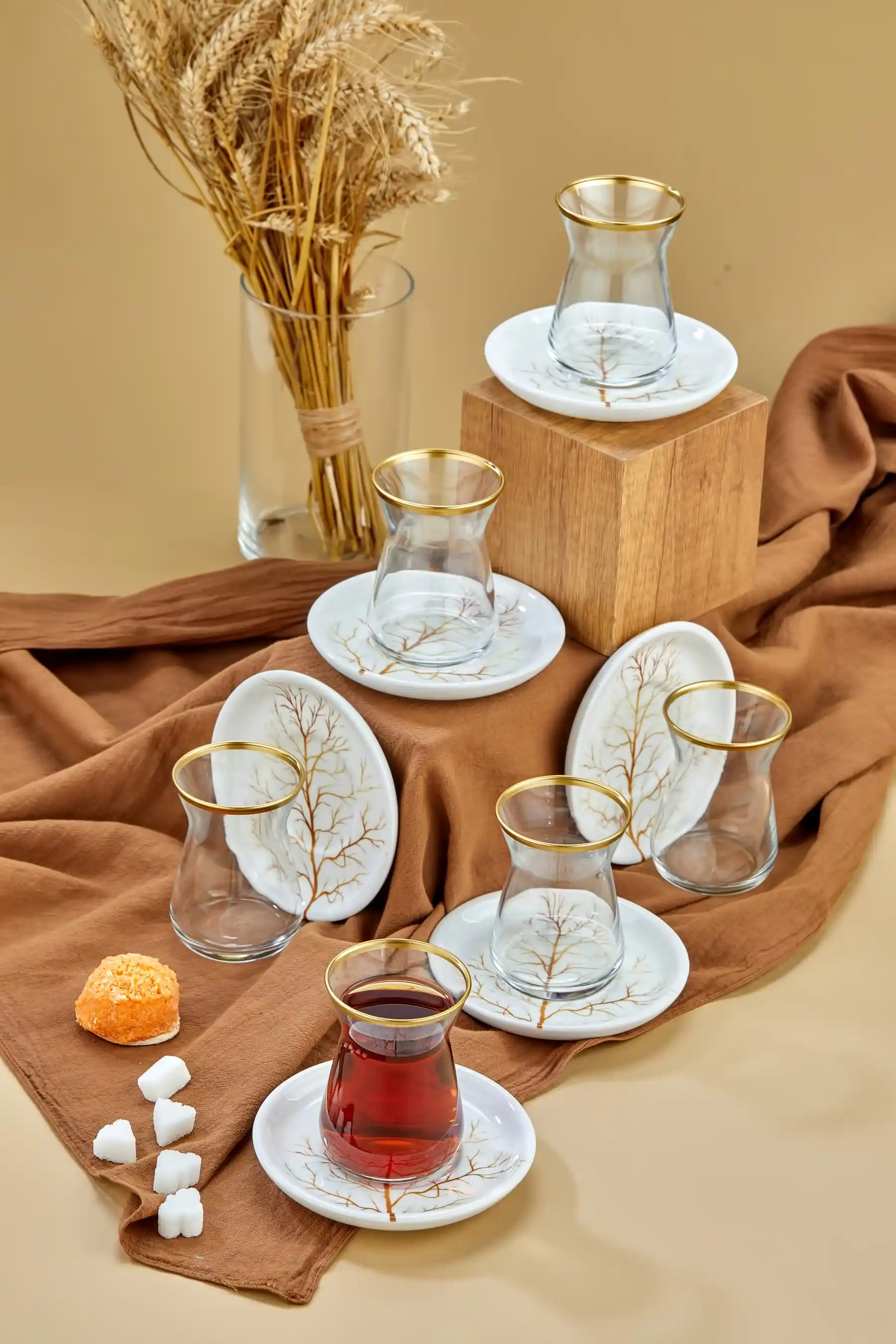 Seramik Çay Bardağı: Dekorasyon ve Kullanımda Estetik ve Fonksiyonellik