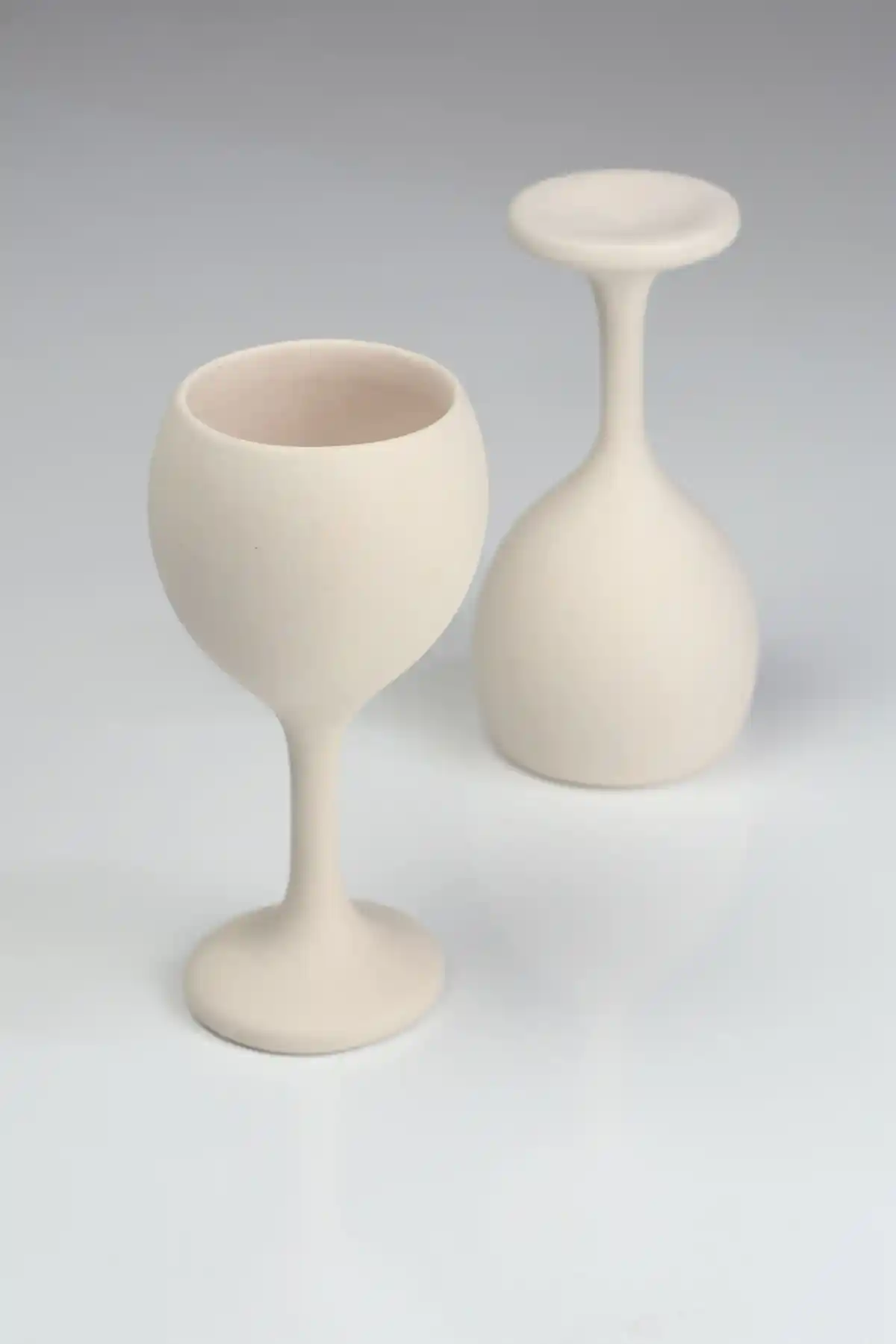 Seramik Kadehlerle Dekorasyonda Zarafet ve İşlevselliğin Buluşması