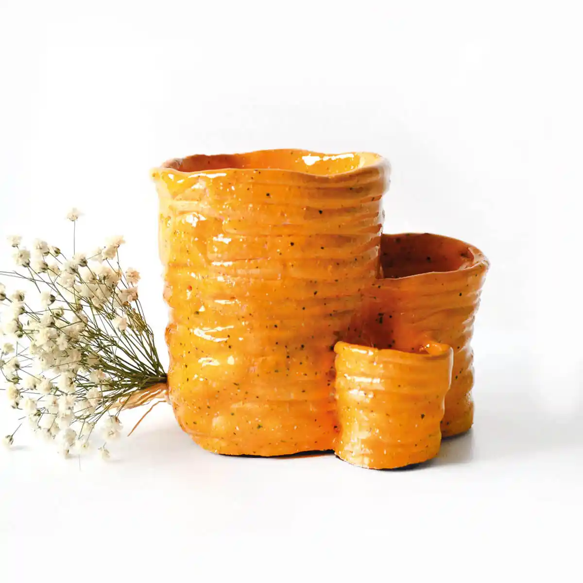 Seramik Kalemlikler ile Masa Dekorasyonunuzu Şıklık ve İşlevsellik Bir Arada Yakalayın