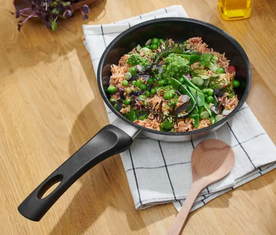 Seramik Kaplı Çelik Tava ile Mutfakta Estetik ve Dayanıklılık Bir Arada