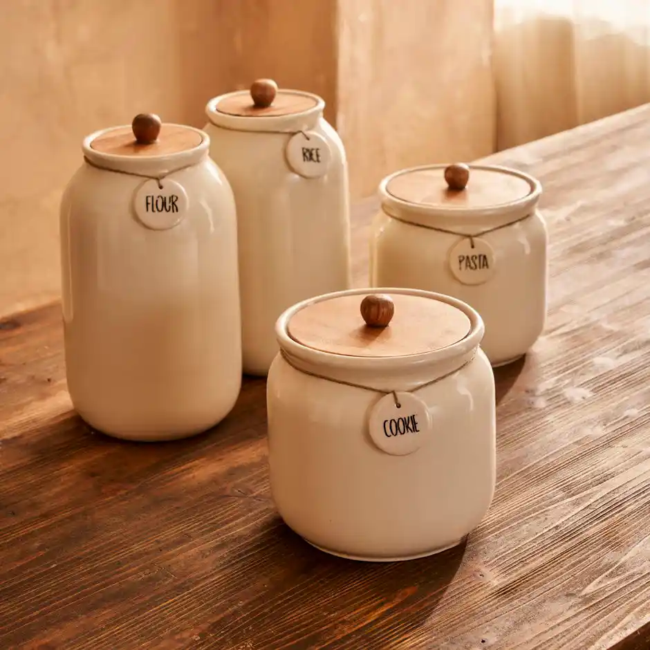 Seramik Kavanozlar ile Ev Dekorasyonunda Zarafet ve İşlevsellik Sağlayan Fikirler