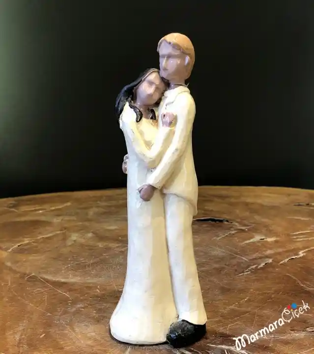 Sevgili Biblo Dekorasyon ve Hediye Seçenekleriyle Aşkı Yansıtmanın Yolları