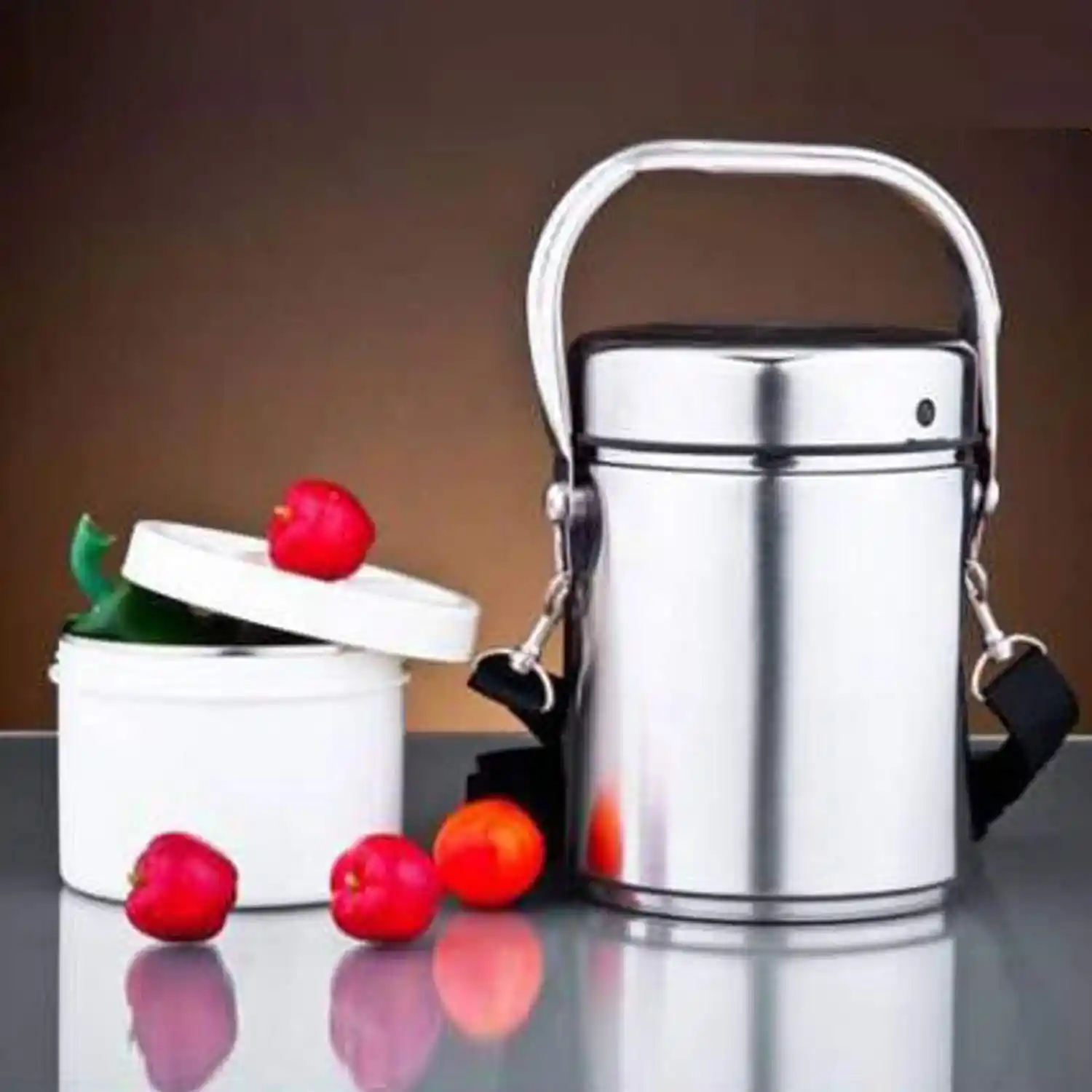 Sıcak Tutma Özelliğine Sahip Yemek Termoslarıyla Dekoratif ve İşlevsel Alanlar Yaratın