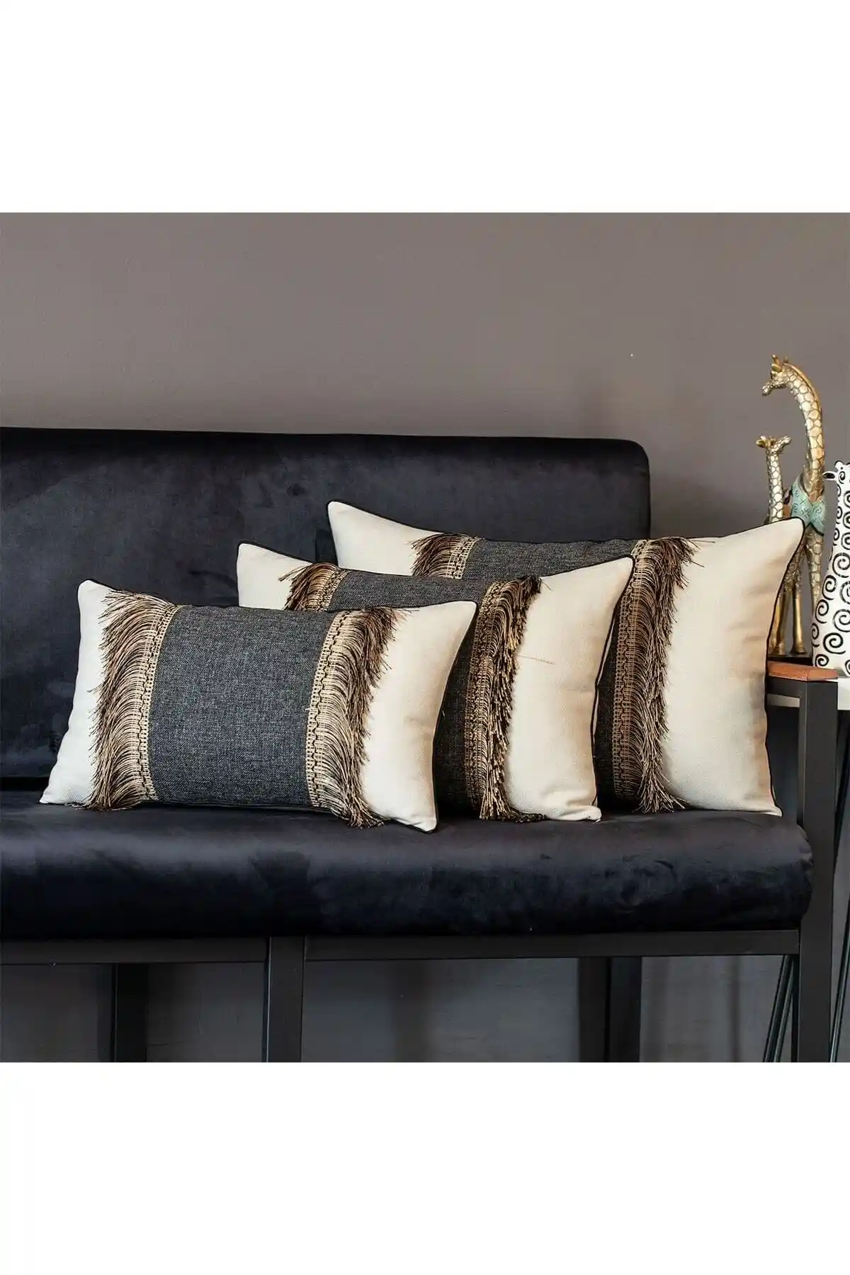 Şık Kırlentlerle Dekorasyonunuza Zarafet Katmanın Yolları ve Trendleri