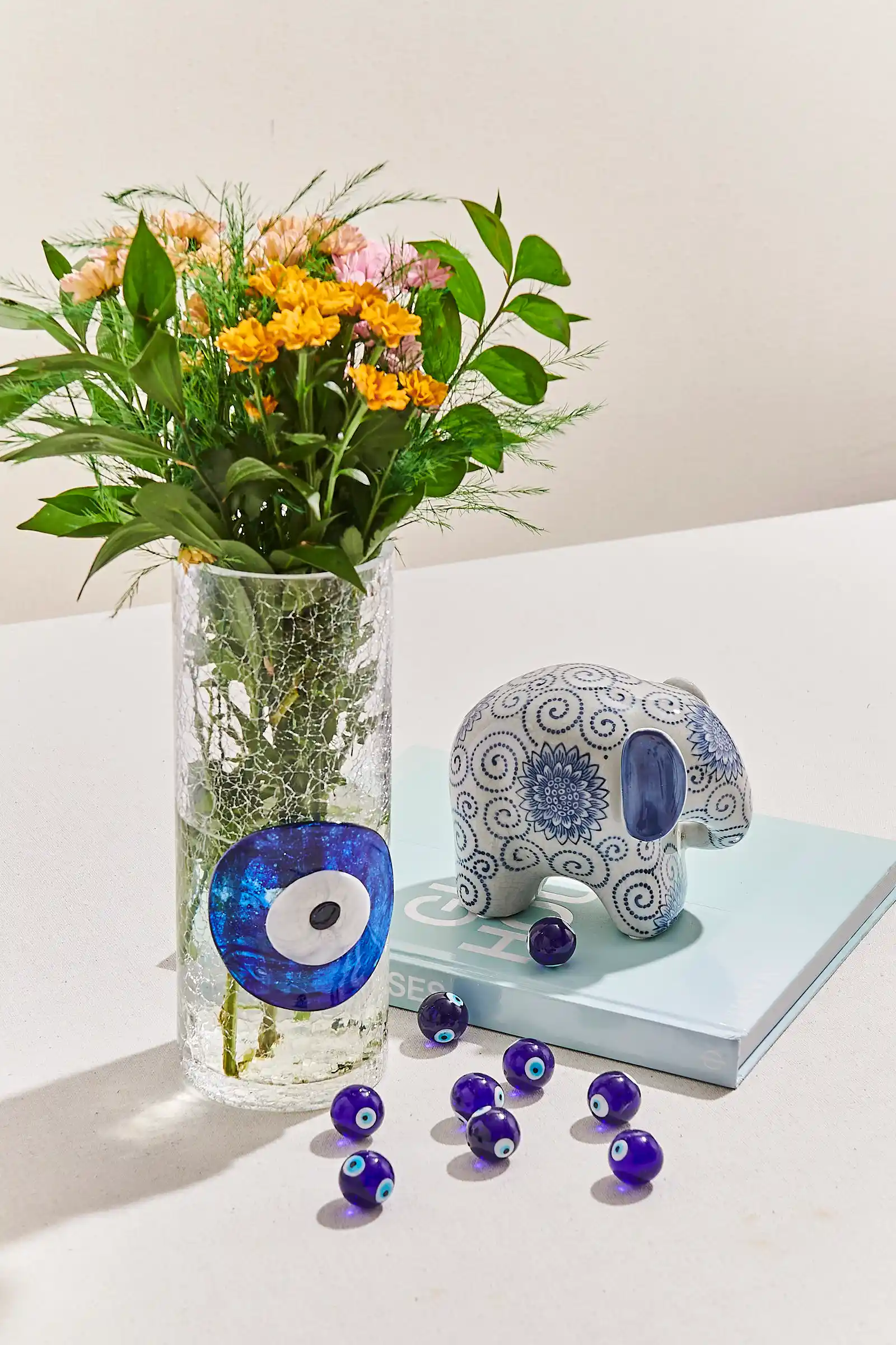 Silindir Vazo Dekorasyonunda Modern ve Şık Dokunuşlar Evinize Zarif Bir Atmosfer Katın