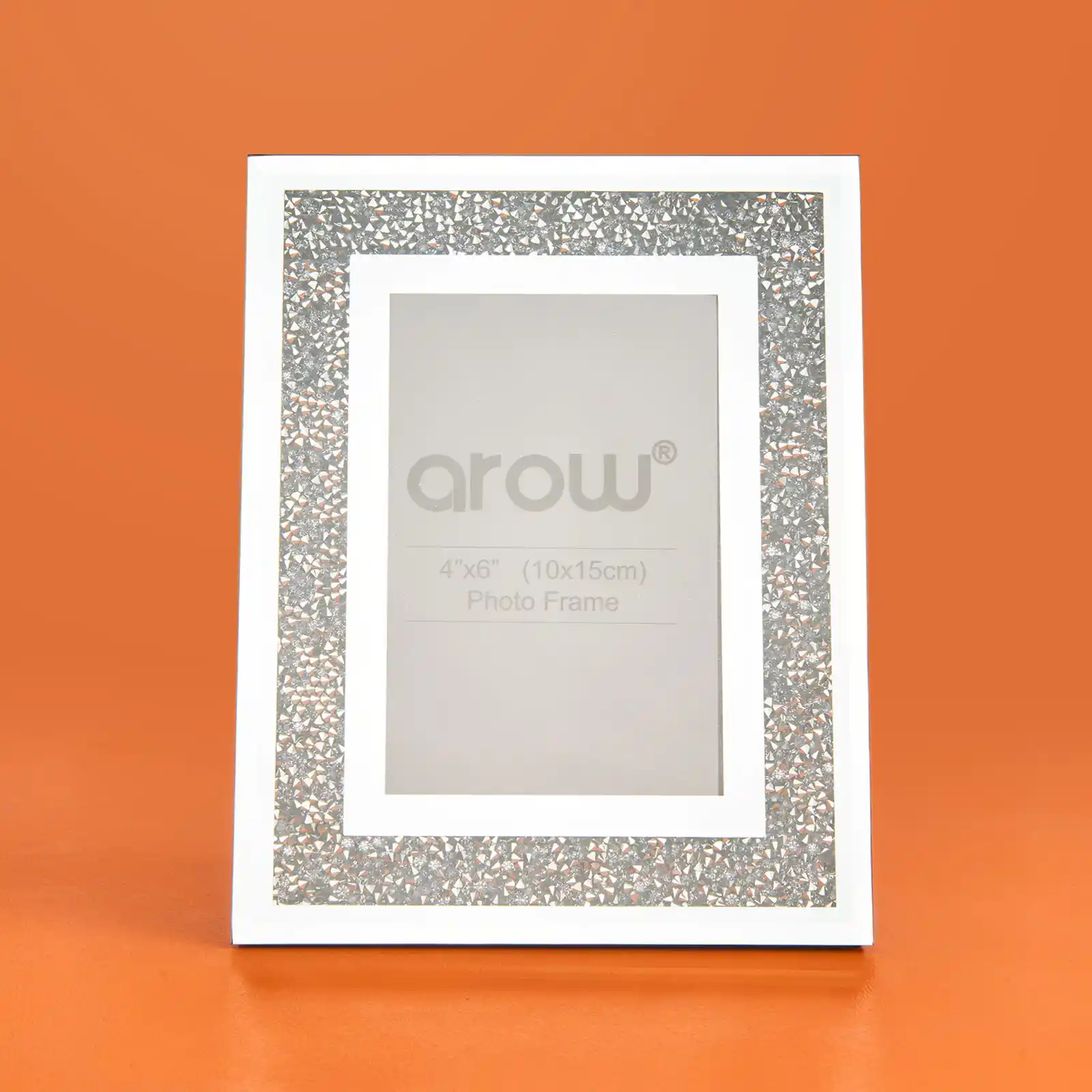 Simli Çerçeve ile Dekorasyonda Şıklık ve Sadeliğin Buluşması