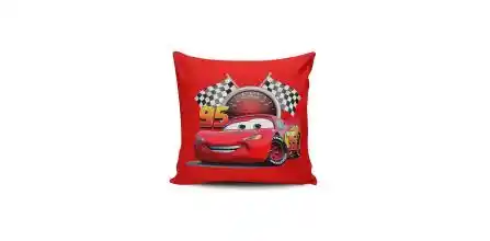 Şimşek McQueen Yastıklarla Çocuk Odası Dekorasyonunda Eğlenceli ve Renkli Dokunuşlar
