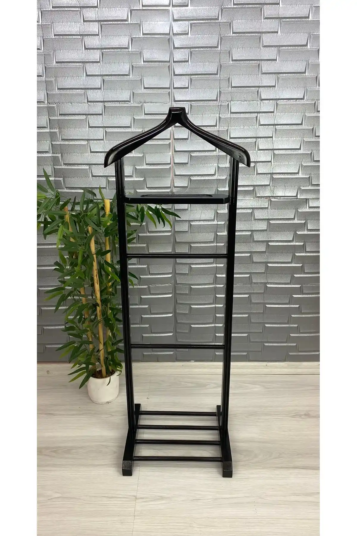 Siyah Dilsiz Uşak Dekorasyonunda Zarafet ve Şıklık İçin En İyi Kullanım İpuçları