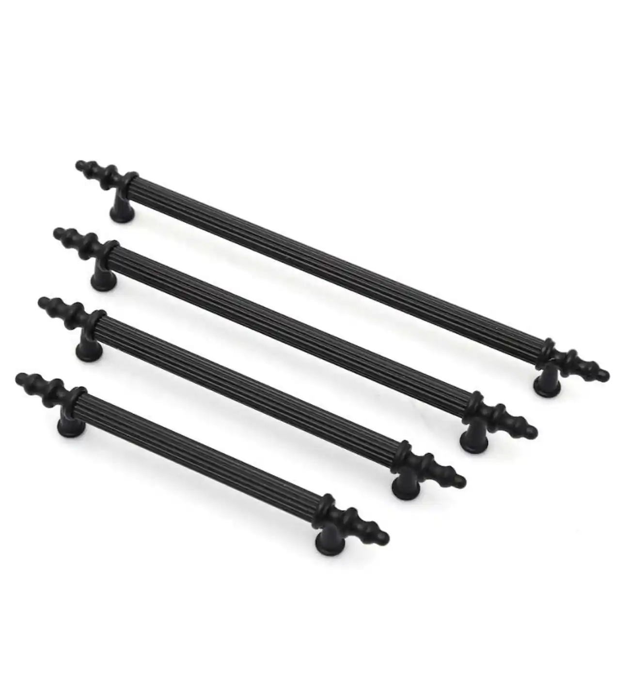 Siyah Dolap Kulpları ile Modern ve Şık İç Mekan Dekorasyonu Nasıl Yapılır